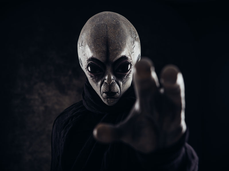 Alienígenas, escolas e covid-19