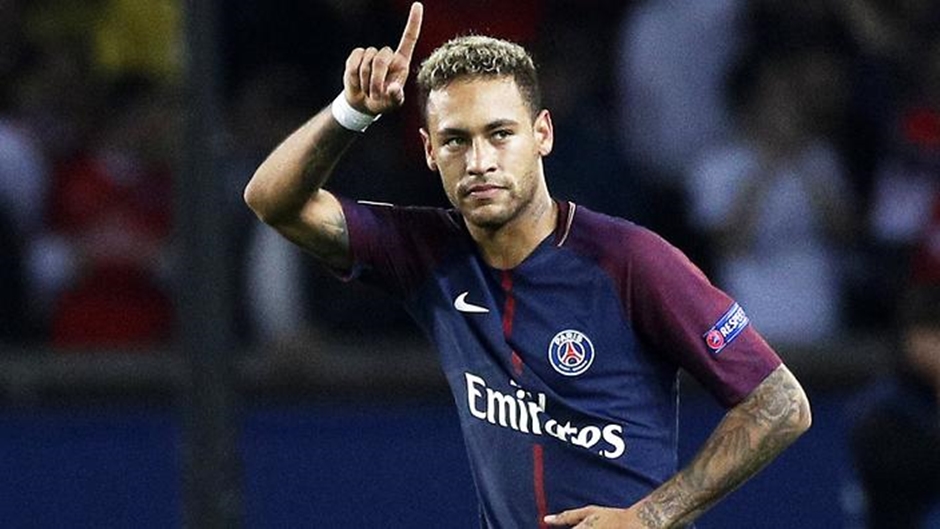 Por que Neymar ficou no PSG?